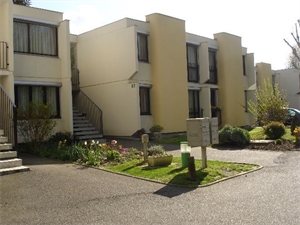 t2 à la location -   91290  ARPAJON, surface 51 m2 location t2 - UBI431760782